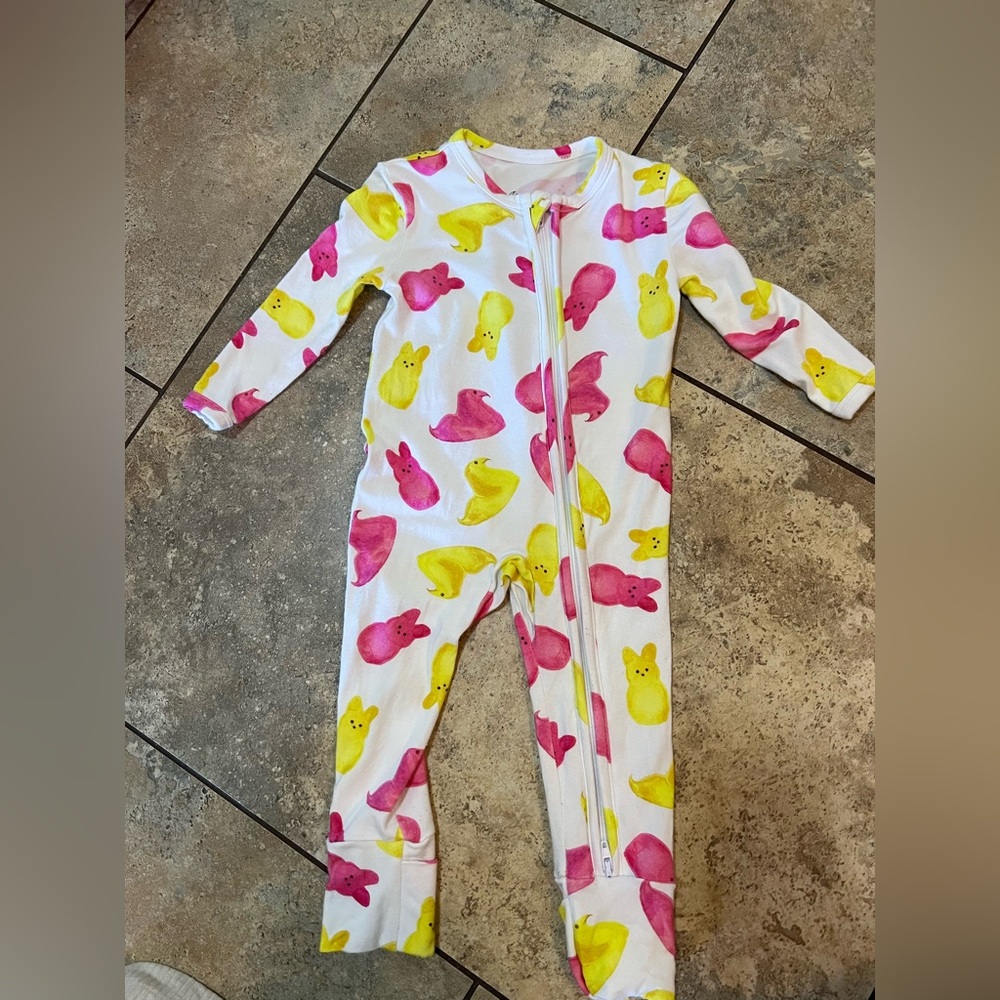 Little Pajama co. Bamboo pajamas & bow - Peep design